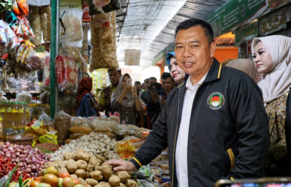 Pantau Kenaikan Harga, Ketua APPSI Balam Ke Pasar Tradisional dan Ajak Pedagang Jaga Kenyamanan