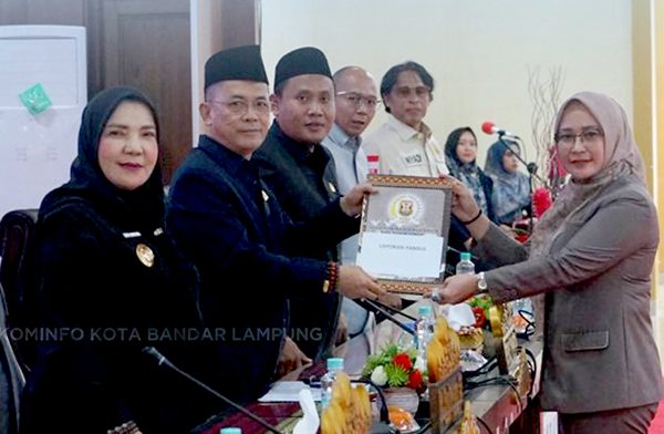 Eva Dwiana Hadir di Rapat Paripurna Penyampaian Rekomendasi DPRD Terhadap LKPJ 2025