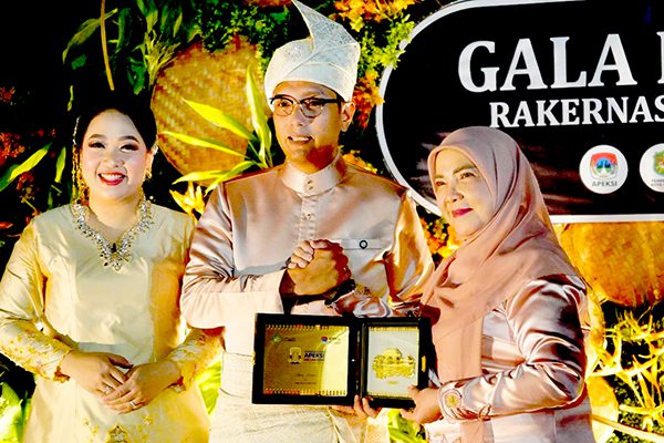 Walikota Eva Hadir Dalam Gala Dinner Rekernas Apeksi 2026 Di Medan
